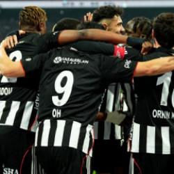 D&ouml;rt d&ouml;rtl&uuml;k Kartal: Beşiktaş taraftarı &ouml;n&uuml;nde G&ouml;ztepe'ye gol yağdırdı