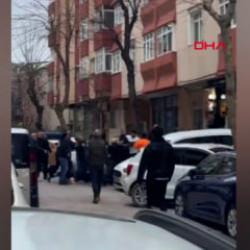 K&uuml;&ccedil;&uuml;k&ccedil;ekmece'de iftar saatine dakikalar kala &ccedil;ıkanpark yeri kavgası herkesi korkuttu