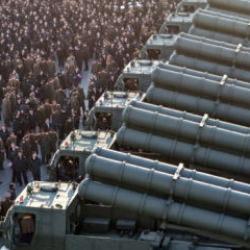 Kuzey Kore yapay zeka destekli yeni roketatar sistemlerini d&uuml;nyaya tanıttı