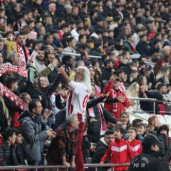 Makedon basınından Samsunspor'a &ouml;vg&uuml;: Mağlubiyeti kabullendiler