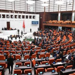 Meclis yoğun g&uuml;ndemle toplanıyor: AK Parti'den yeni kanun teklifi!