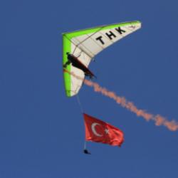 Milletin kurumu T&uuml;rk Hava Kurumu 101. yaşında