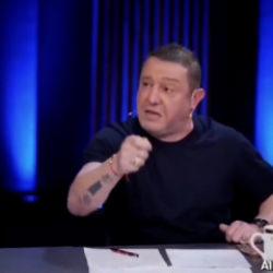 Nihat Kahveci Galatasaray'ın yıldızı Barış Alper'i yere g&ouml;ğe sığdıramadı!