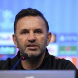 Okan Buruk'tan transfer a&ccedil;ıklaması! 'Kollarımızı a&ccedil;tık gelmesini bekliyoruz'