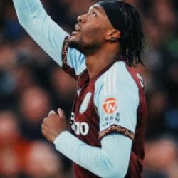 Oyuna girdi gol&uuml;n&uuml; attı! Abraham takımına son dakikalarda hayat verdi