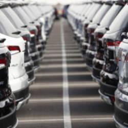 Satış rakamları geriledi ama zirve sarsılmadı: İşte en &ccedil;ok tercih edilen otomobil