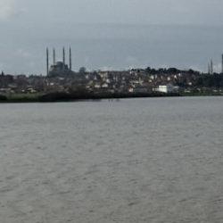 Selimiye Camii, g&ouml;le d&ouml;nen tarlalardan İstanbul&rsquo;daki Sultanahmet&rsquo;i andırdı