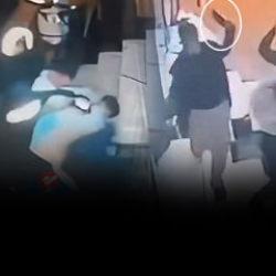 Sokaklarda &ccedil;eteleşen &ccedil;ocukların t&uuml;yler &uuml;rperten satırlı saldırıları