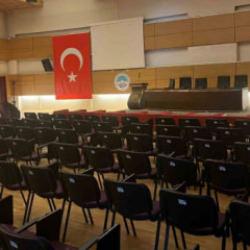 S&uuml;per Lig ekibinde se&ccedil;ime gidildi: Salon boş kaldı