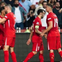 S&uuml;per Lig ekibinin milli yıldızı ameliyata alındı: Tarih verildi