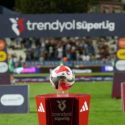 T&uuml;m g&ouml;zler bu ma&ccedil;ta! S&uuml;per Lig'de dev derbinin tarihi ve saati a&ccedil;ıklandı