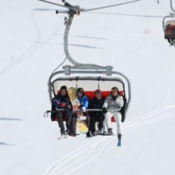 Yıldız Dağı&rsquo;nda hafta sonu yoğunluğu: Pistler kayakseverlerle doldu