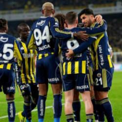 Zirvede kartlar yeniden dağıtılabilir! Fenerbah&ccedil;e, 2 eksikle 'Paşa'ya karşı
