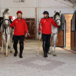 2 bin 400 yıllık T&uuml;rk ata sporu Sivas'ta yaşatılıyor