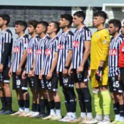 3. Lig ekibi deplasmana gidebilmek i&ccedil;in rakibinden para yardımı aldı