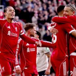 7 goll&uuml; &ccedil;ılgın ma&ccedil;! Galatasaray'ın rakibi Liverpool evinde gol yağdırdı