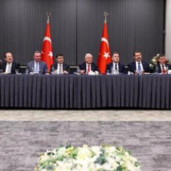 Bayburt &Uuml;niversitesi Kalkındırma Vakfı iftar sofrası kurdu