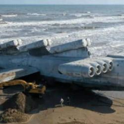 73 metrelik devasa silah sahilde &ccedil;&uuml;r&uuml;meye bırakıldı