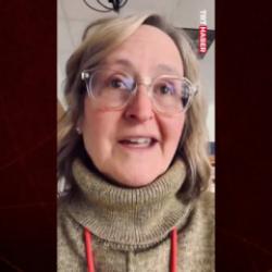 Beşinci sınıf &ouml;ğrencilerinin namaz talebi ABDli &ouml;ğretmeni duygulandırdı!