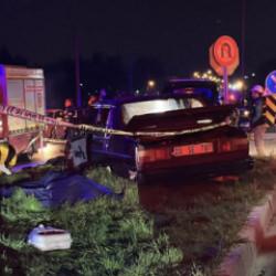 Burdur'da feci kaza: 6 ay &ouml;nce evlenen gen&ccedil; &ccedil;ifti &ouml;l&uuml;m ayırdı