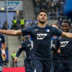 Devleri peşine takan Ozan Kabak'tan flaş hamle! Vatandaşlık i&ccedil;in başvuru yaptı