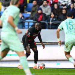 D&uuml;şme hattı i&ccedil;in kritik ma&ccedil;ta puanlar paylaşıldı!