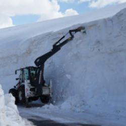Muş'ta kar kalınlığı 6 metreyi aştı! İşte inanması g&uuml;&ccedil; manzara 