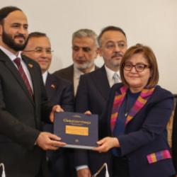 Gaziantep B&uuml;y&uuml;kşehir'den Halep'e yeşil alan ve ulaşım desteği