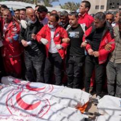  İsrail'den aşağılık katliam: IDF'nin yardım &ccedil;alışanlarını infaz ettiği ortaya &ccedil;ıktı!