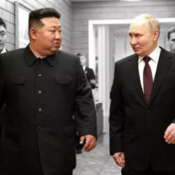 Kuzey Kore, Rusya'ya 33 bin konteyner askeri malzeme g&ouml;nderdi