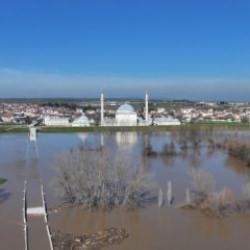 Meri&ccedil; ve Tunca'da son durum ortaya &ccedil;ıktı: Debi d&uuml;ş&uuml;yor, alarm s&uuml;r&uuml;yor