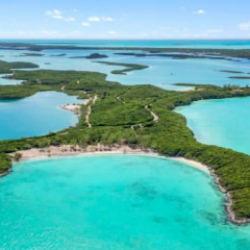 Milyarderlerin yeni g&ouml;zdesi: &Ouml;zel k&ouml;pr&uuml; bağlantılı gizli ada satışa &ccedil;ıktı