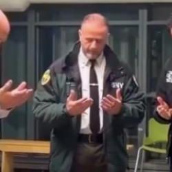 New York Belediye Başkanı Mamdani sahurda M&uuml;sl&uuml;man polislerle dua etti