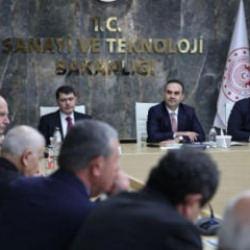 Bakan Kacır, iftarda OSB başkanlarıyla bir araya geldi