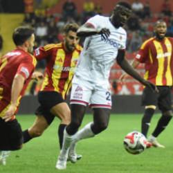 S&uuml;per Lig'de d&uuml;şme hattı i&ccedil;in 6 puanlık ma&ccedil;! Gen&ccedil;lerbirliği-Kayserispor: Muhtemel 11'ler