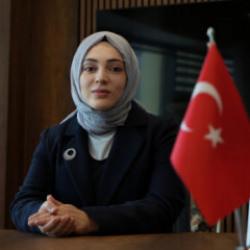 "&Ccedil;ocuğumu, &uuml;lkemdeki hayatımı kaybettim" diyen 28 Şubat mağduru kadın anlattı