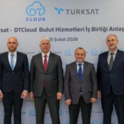 T&uuml;rksat Bulut ile T&uuml;rkiye'nin verisi yerli altyapıda y&uuml;kseliyor