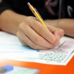 113 bini aşkın aday ter d&ouml;kt&uuml;... Y&uuml;ksek&ouml;ğretim Kurumları Yabancı Dil Sınavı yapıldı