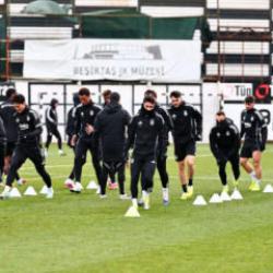 Beşiktaş Galatasaray'a karşı 2 yıldızından faydalanamayacak!