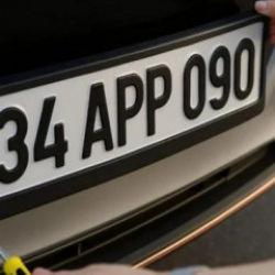 APP plaka paniği s&uuml;r&uuml;yor! Plakanız sahte olmayabilir, bu ayrıntıya dikkat edin