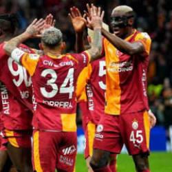 Ayrılığı aklından bile ge&ccedil;iremeyecek! Galatasaray'dan Torreira planı