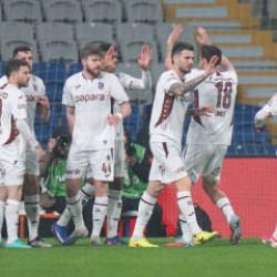 Fırtına &ccedil;eyrek finalde! 6 goll&uuml; d&uuml;ellodan zaferle &ccedil;ıktılar