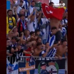 Depoertivo trib&uuml;nlerinde T&uuml;rkiye sevgisi!