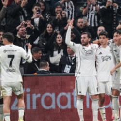 D&ouml;rt d&ouml;rtl&uuml;k Beşiktaş! Kartal T&uuml;rkiye Kupası'nda &ccedil;eyrek finalde