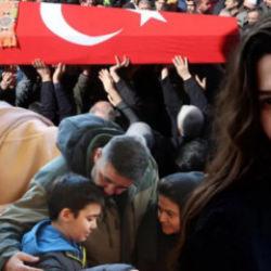 Fatma Nur &ouml;ğretmen cinayeti sonrası iki g&ouml;revden uzaklaştırma