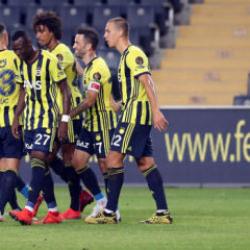 Fenerbah&ccedil;e'nin eski yıldızı 1. Lig ekibine umut oldu: Tek başına 9 puan aldı