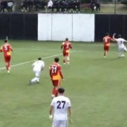Gen&ccedil; oyuncudan derbide muhteşem gol! Sosyal medyada g&uuml;ndem oldu