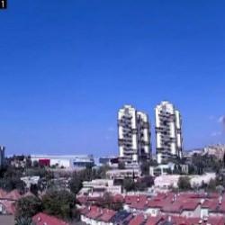 İran f&uuml;zelerle İsrail'i vurmaya devam ediyor!  Beerşeba'da f&uuml;ze d&uuml;şme anı kamerada