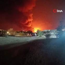 İran, Kuveyt'teki ABD hava &uuml;ss&uuml;n&uuml; f&uuml;zeyle vurdu