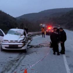 İstanbul'da iftar saatinde feci kaza: 1 &ouml;l&uuml;, 2 yaralı